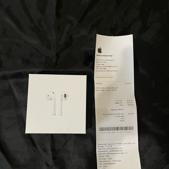 Apple Wireless Earbuds in White